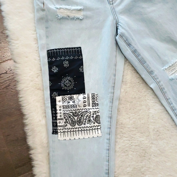 Blank NYC Madison Crop Patchwork Jeans - Picture 7 of 16